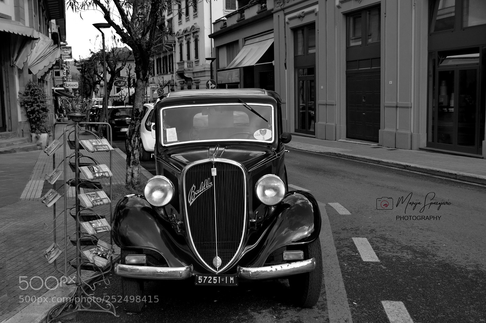 Nikon D3200 sample photo. Car photography