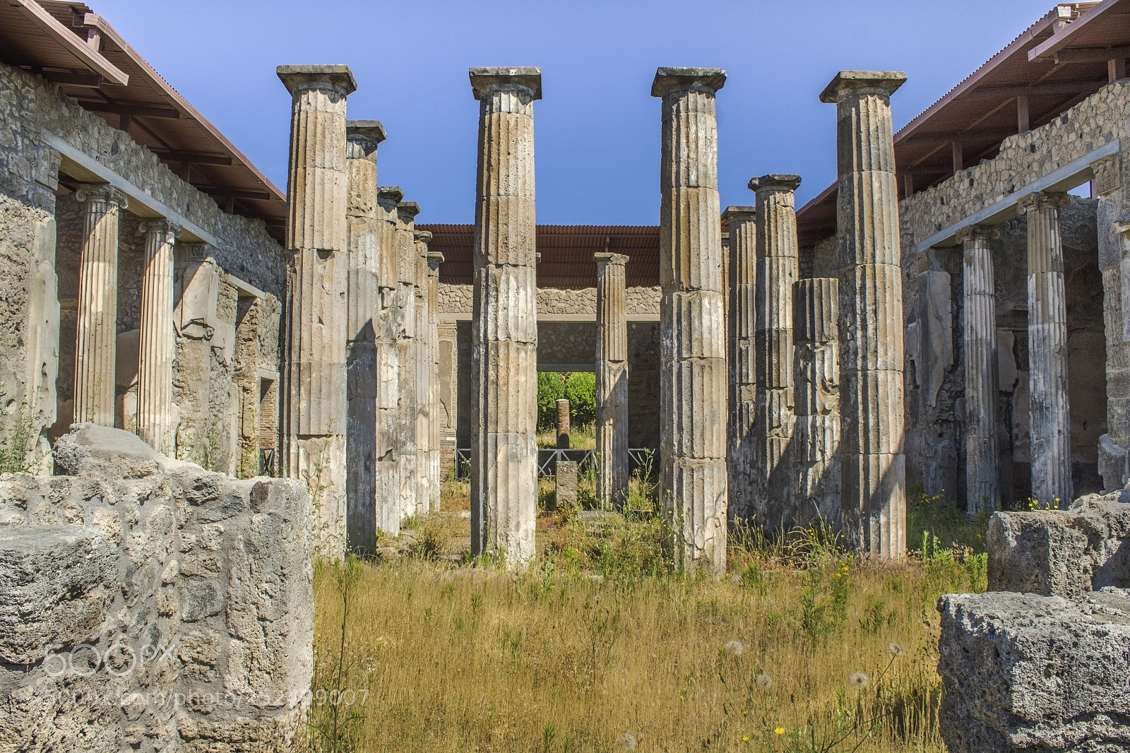 Canon EOS 760D (EOS Rebel T6s / EOS 8000D) sample photo. Pompeii temple photography