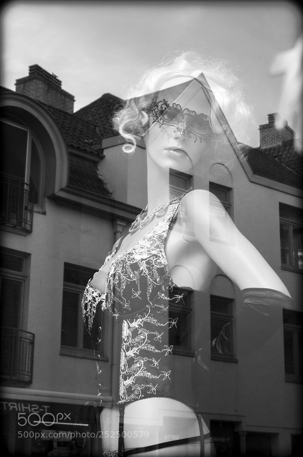 Nikon D300S sample photo. Bruges undressed photography