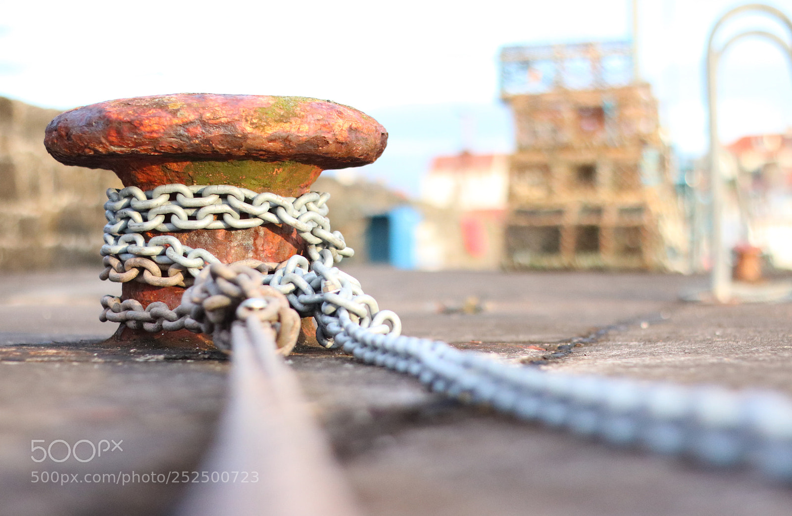 Canon EOS 750D (EOS Rebel T6i / EOS Kiss X8i) sample photo. Chains photography