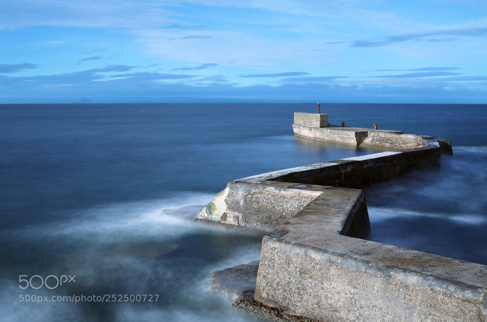 Canon EOS 750D (EOS Rebel T6i / EOS Kiss X8i) sample photo. St monans pier photography