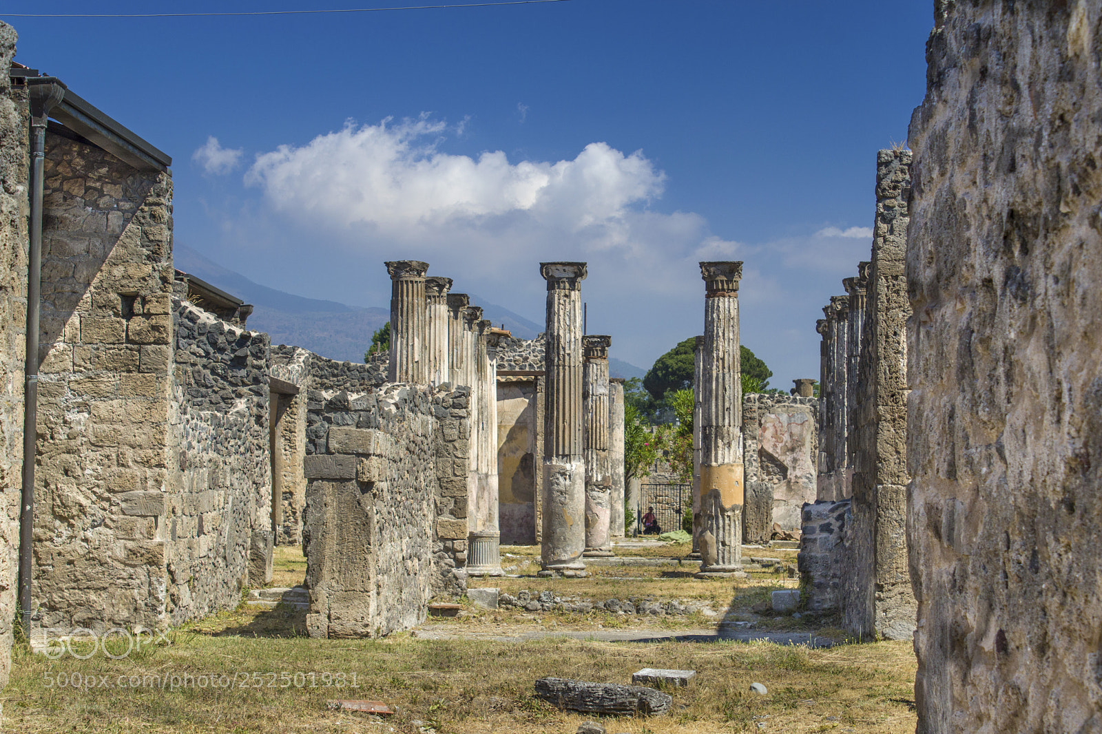 Canon EOS 760D (EOS Rebel T6s / EOS 8000D) sample photo. House at pompeii photography
