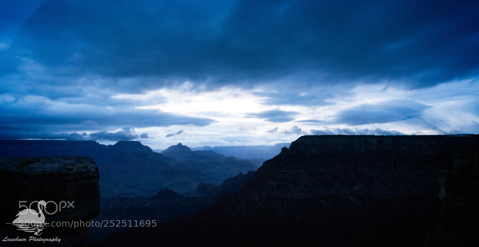 Nikon D5200 sample photo. Cloudy sunrise photography