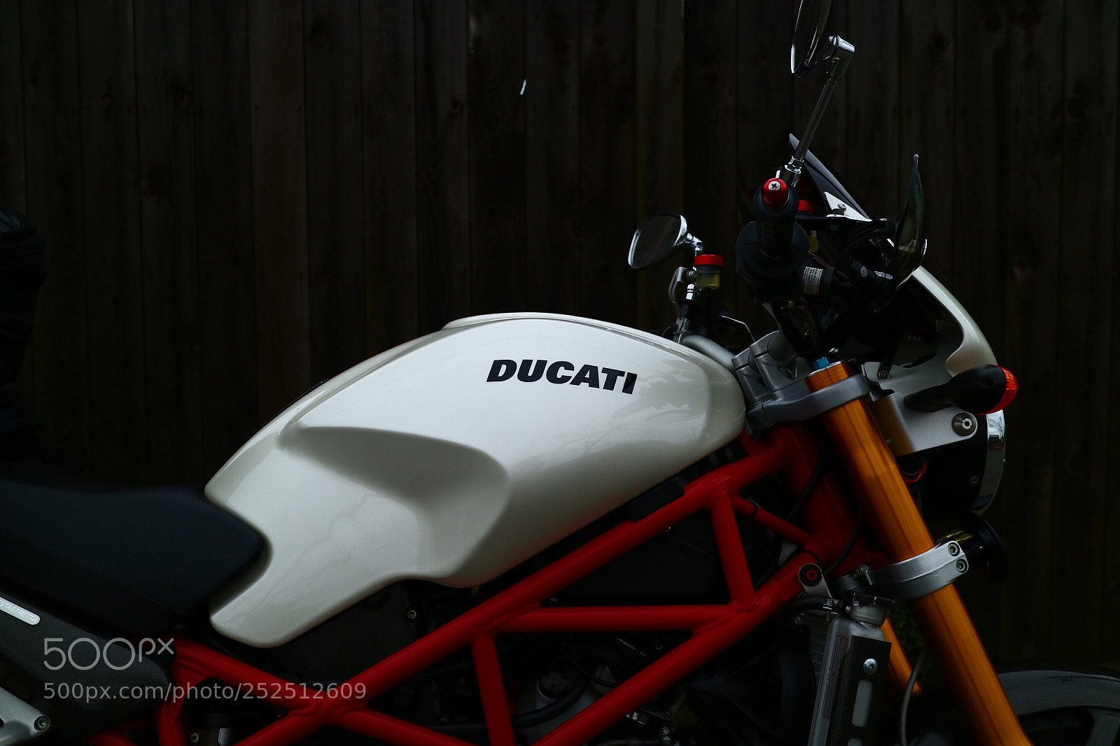 Canon EOS M3 sample photo. Untitled photography
