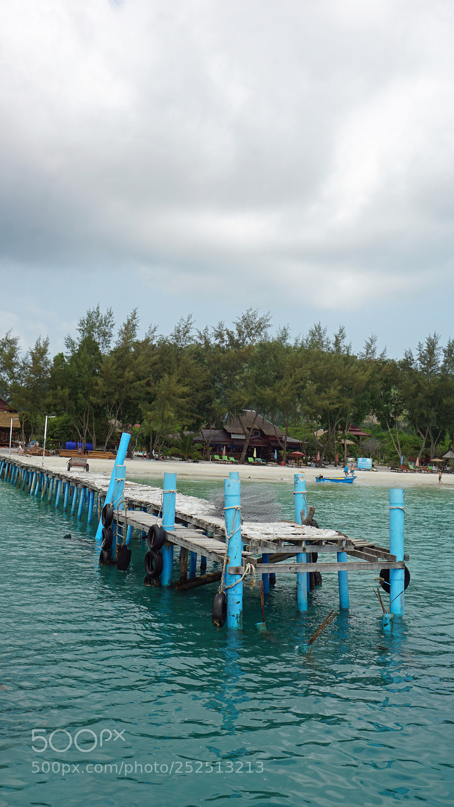 Sony a6000 sample photo. Rotten jetty photography