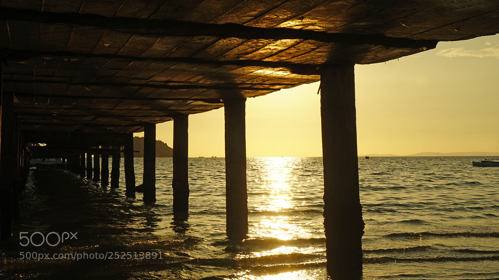 Sony a6000 sample photo. Wooden jetty in the photography