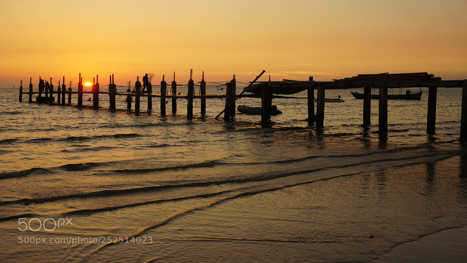 Sony a6000 sample photo. Wooden jetty in the photography