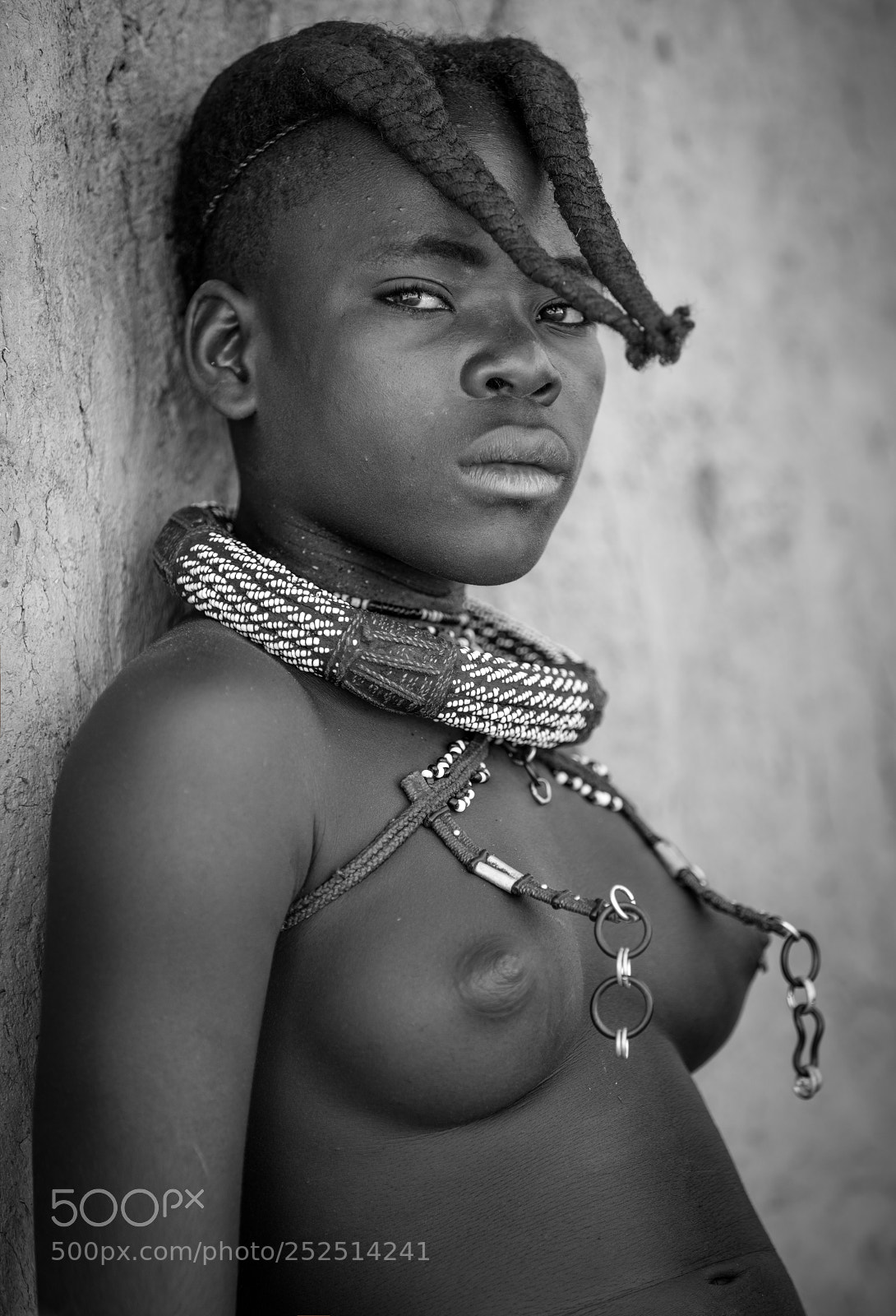 Canon EOS 5DS R sample photo. Young himba woman in photography
