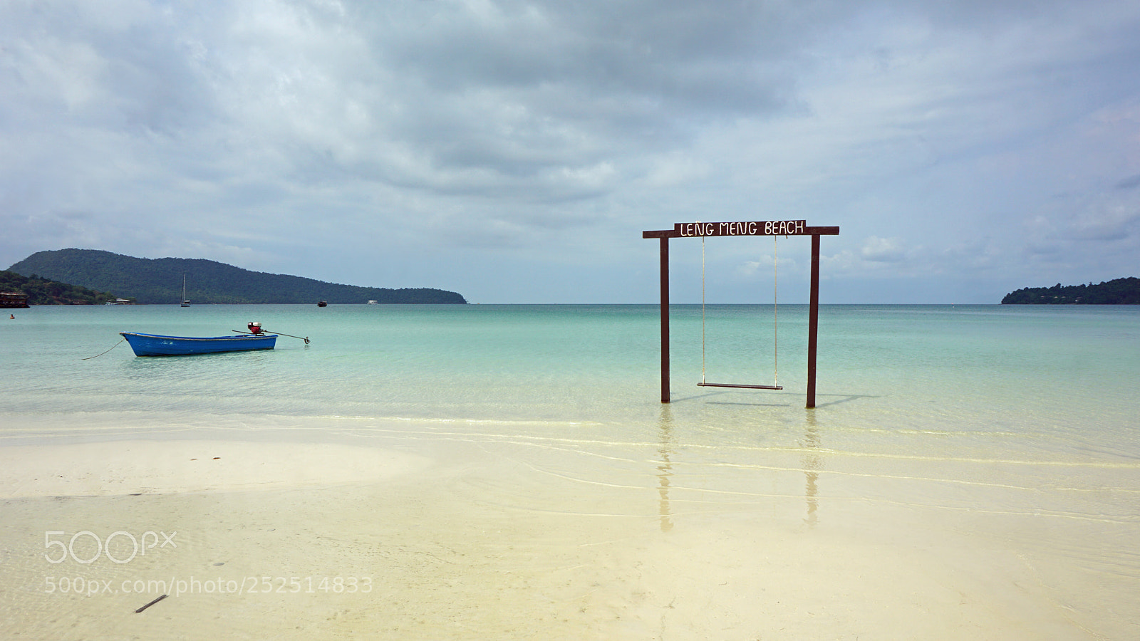 Sony a6000 sample photo. Beach swing photography