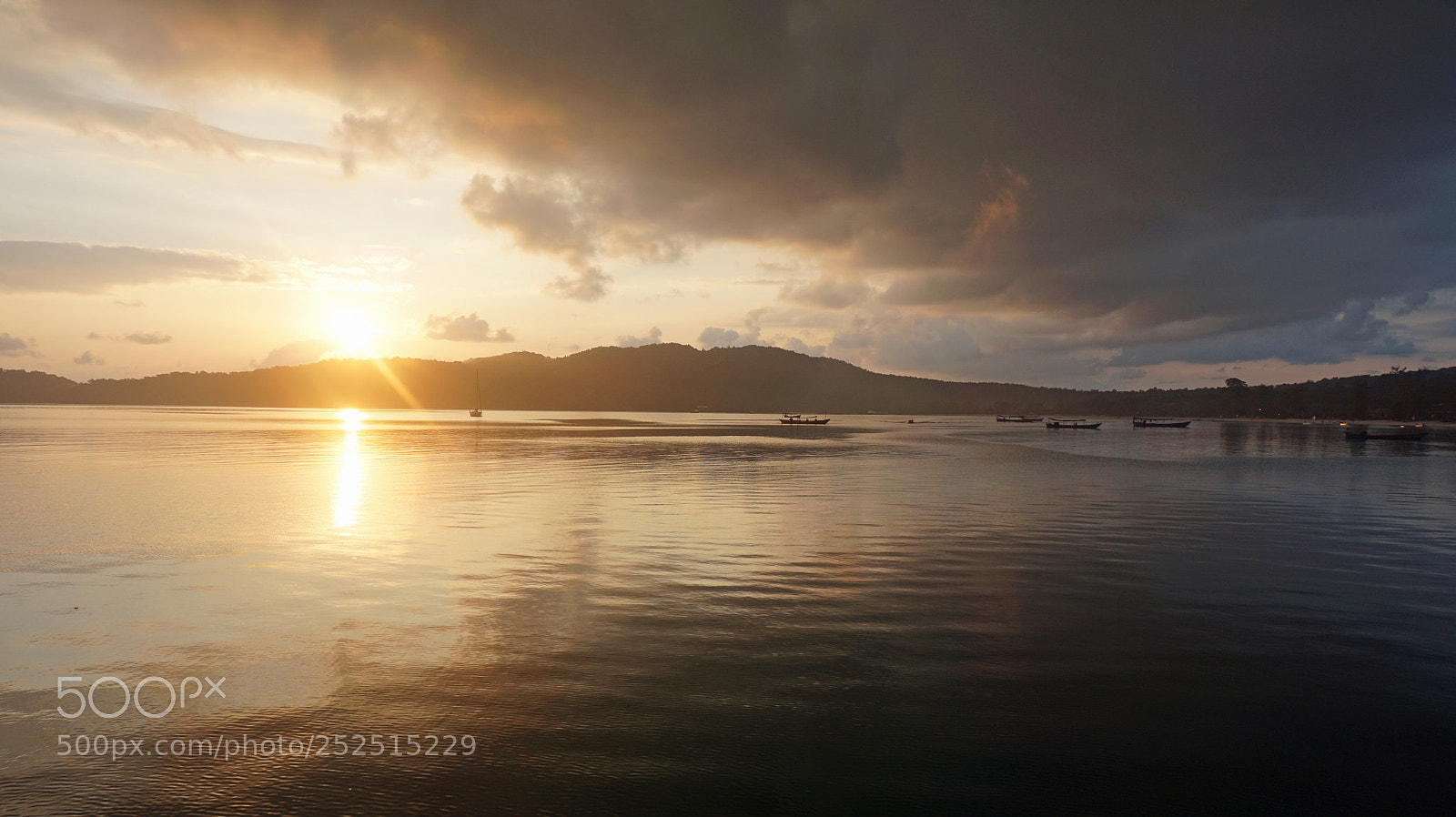 Sony a6000 sample photo. Sunrise over tropical island photography