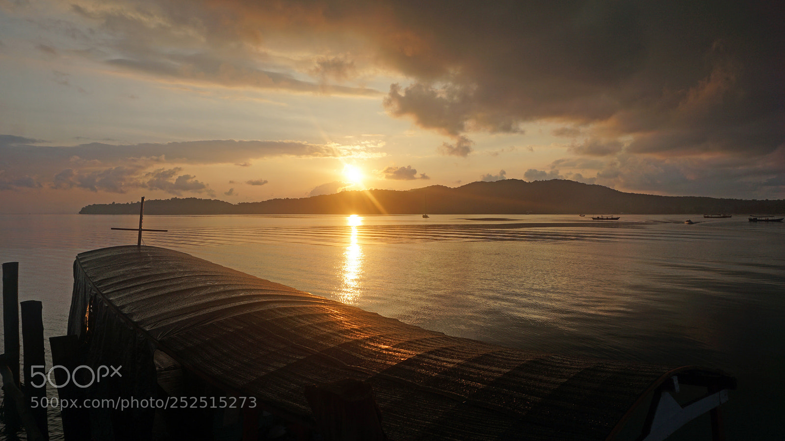 Sony a6000 sample photo. Sunrise over tropical island photography