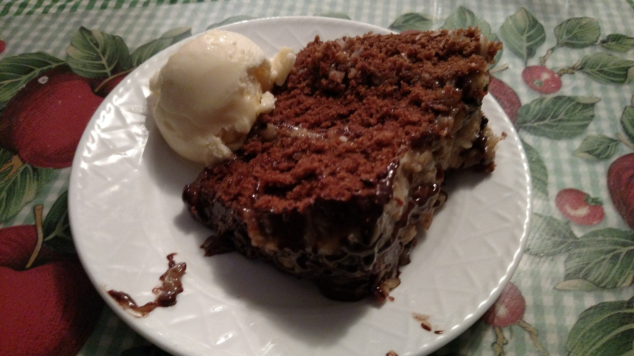 Motorola Droid Turbo sample photo. Cake photography