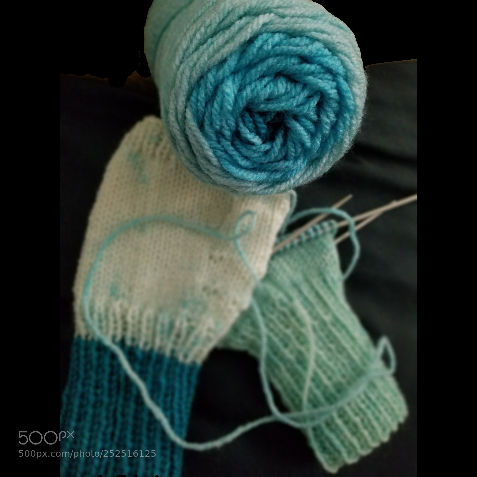 Samsung Galaxy S8 sample photo. Knitting photography