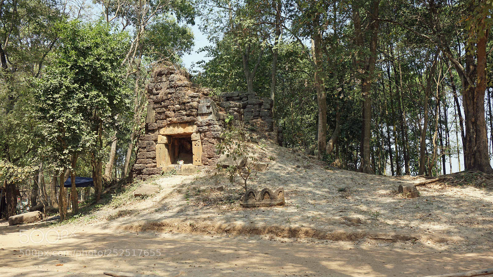 Sony a6000 sample photo. Phnom banan temple area photography