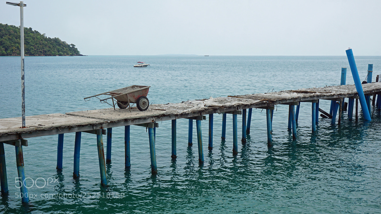Sony a6000 sample photo. Rotten jetty photography