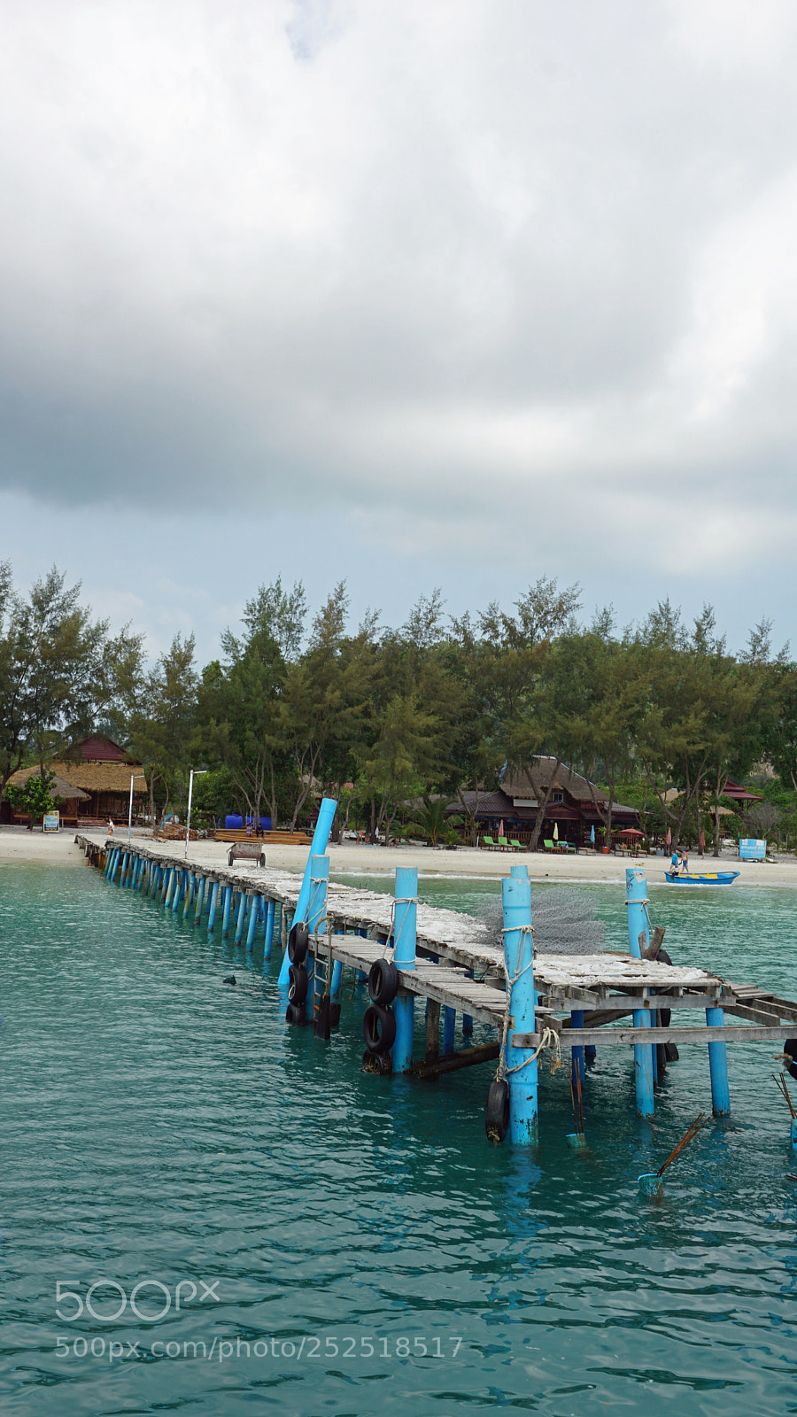 Sony a6000 sample photo. Rotten jetty photography