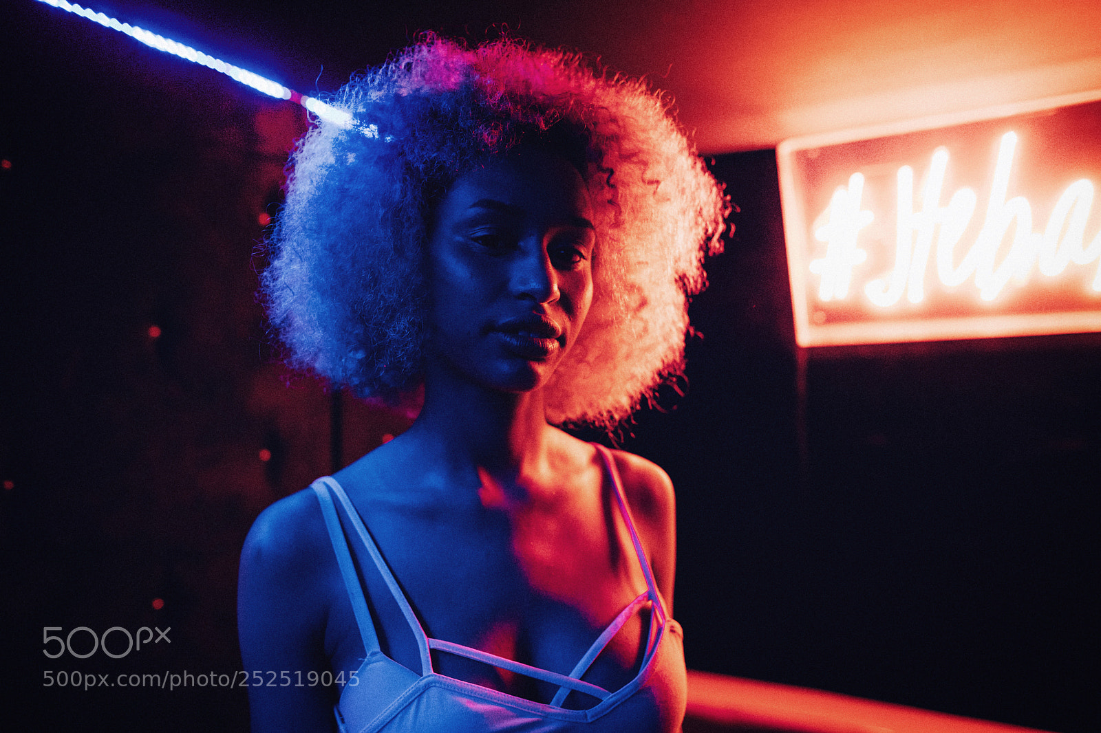 Canon EOS 5D Mark IV sample photo. Neon photography