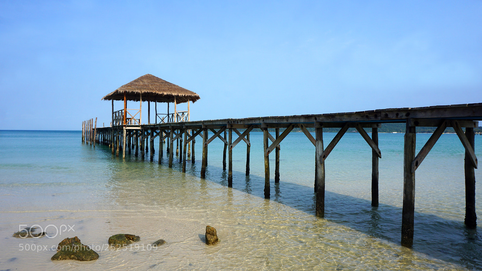 Sony a6000 sample photo. Jetty on koh rong photography