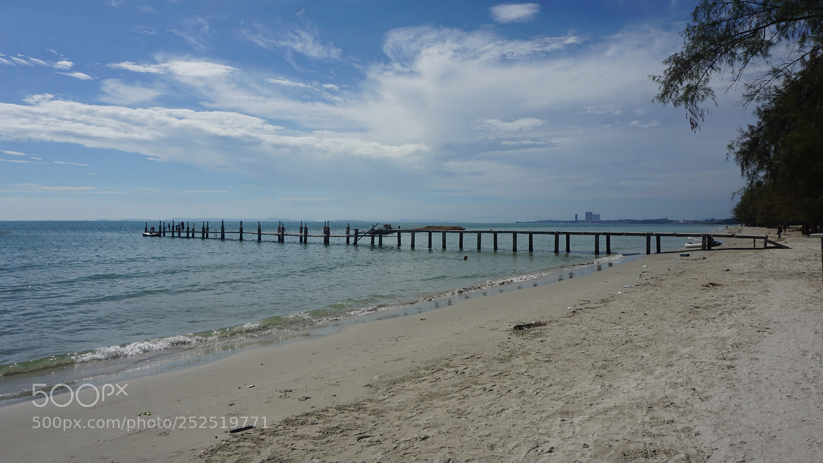 Sony a6000 sample photo. Wooden jetty in the photography