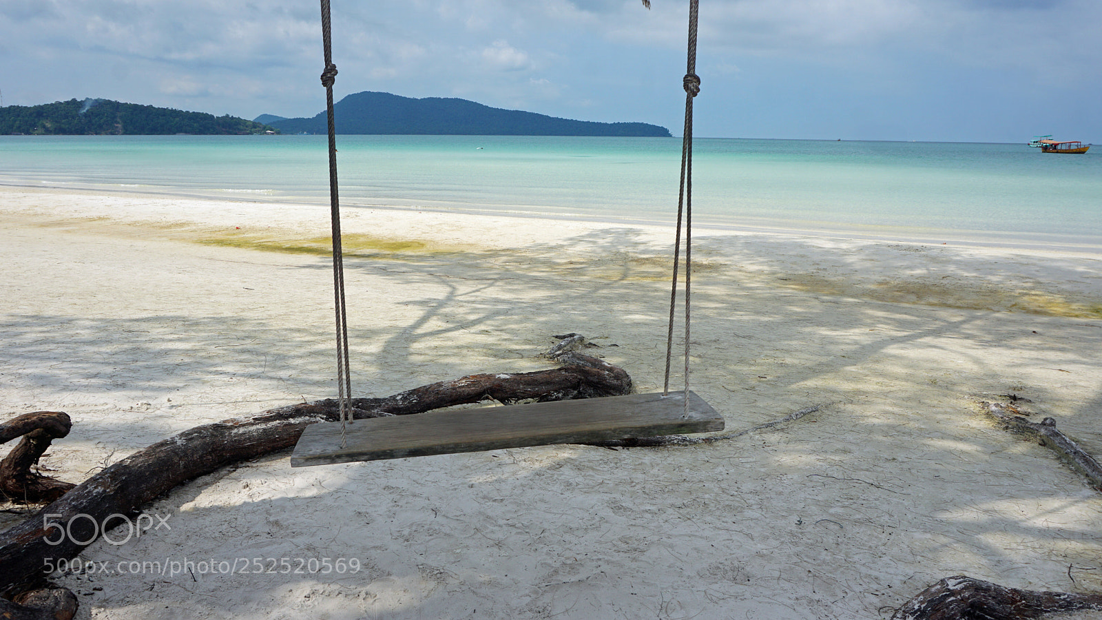 Sony a6000 sample photo. Beach swing photography