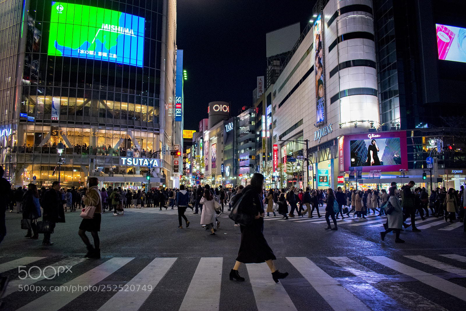 Nikon D3400 sample photo. Shibuya crossing chaos  photography
