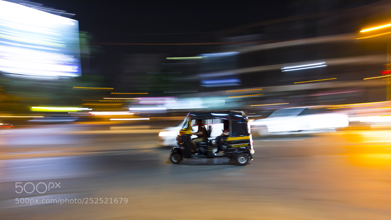Canon EOS 5D Mark IV sample photo. Streak photography