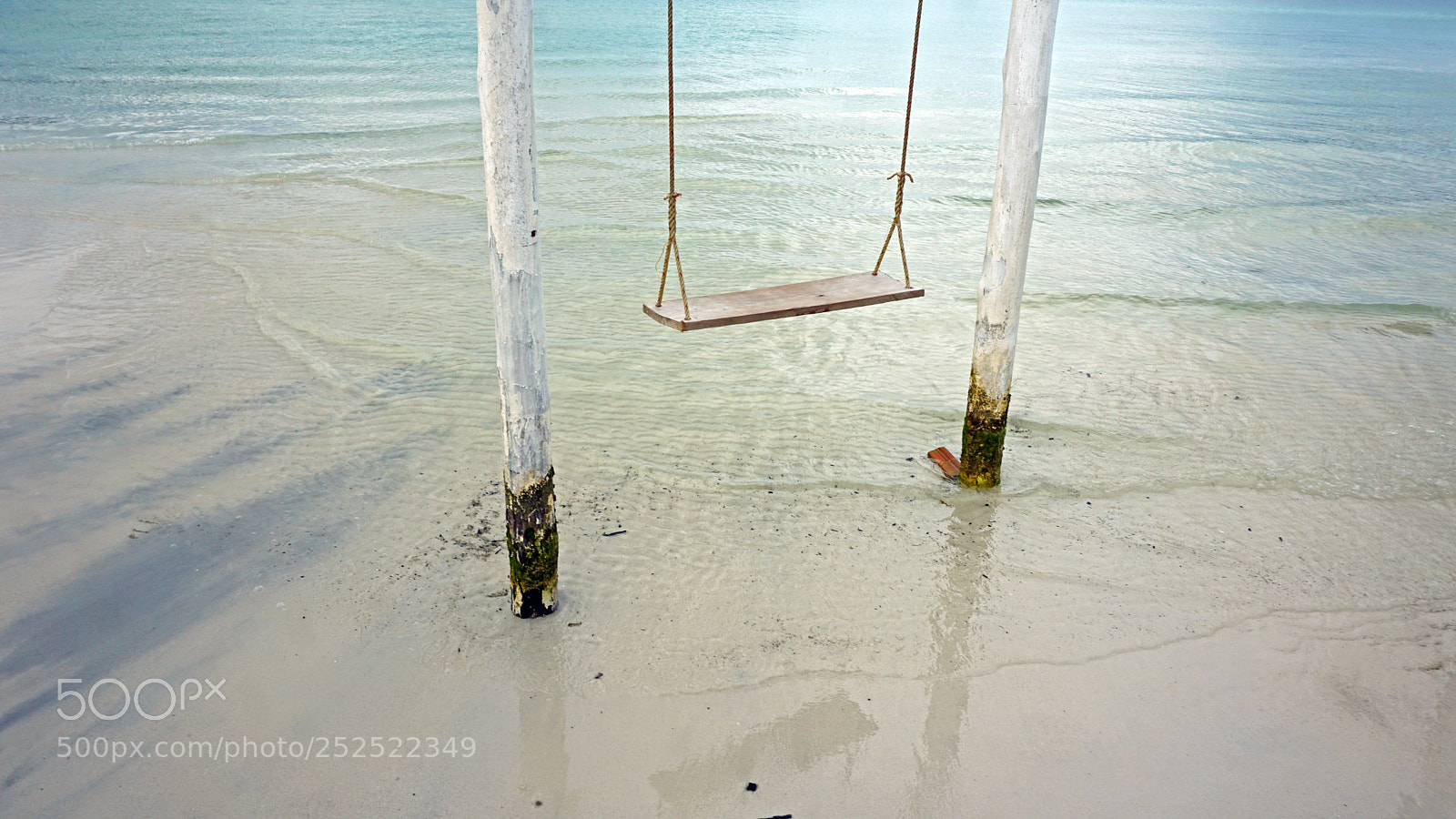 Sony a6000 sample photo. Beach swing photography