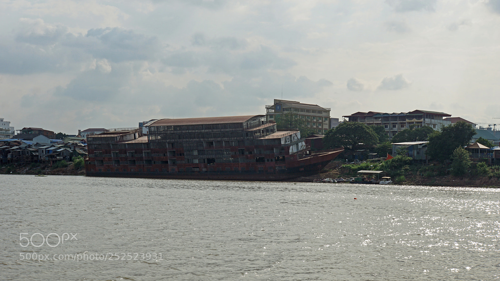 Sony a6000 sample photo. Phnom penh riverside photography