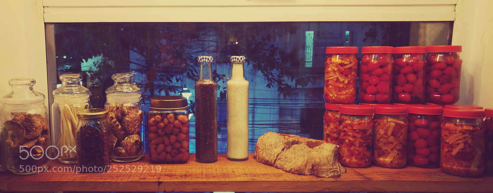 OnePlus A3003 sample photo. Spice shelf photography