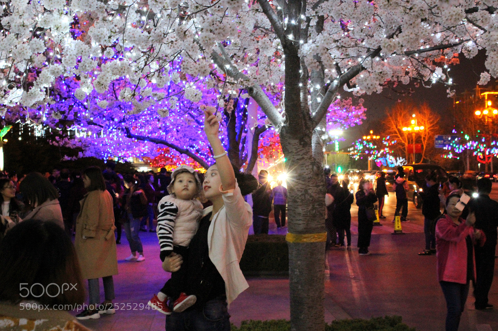 Canon EOS 600D (Rebel EOS T3i / EOS Kiss X5) sample photo. Happy photography