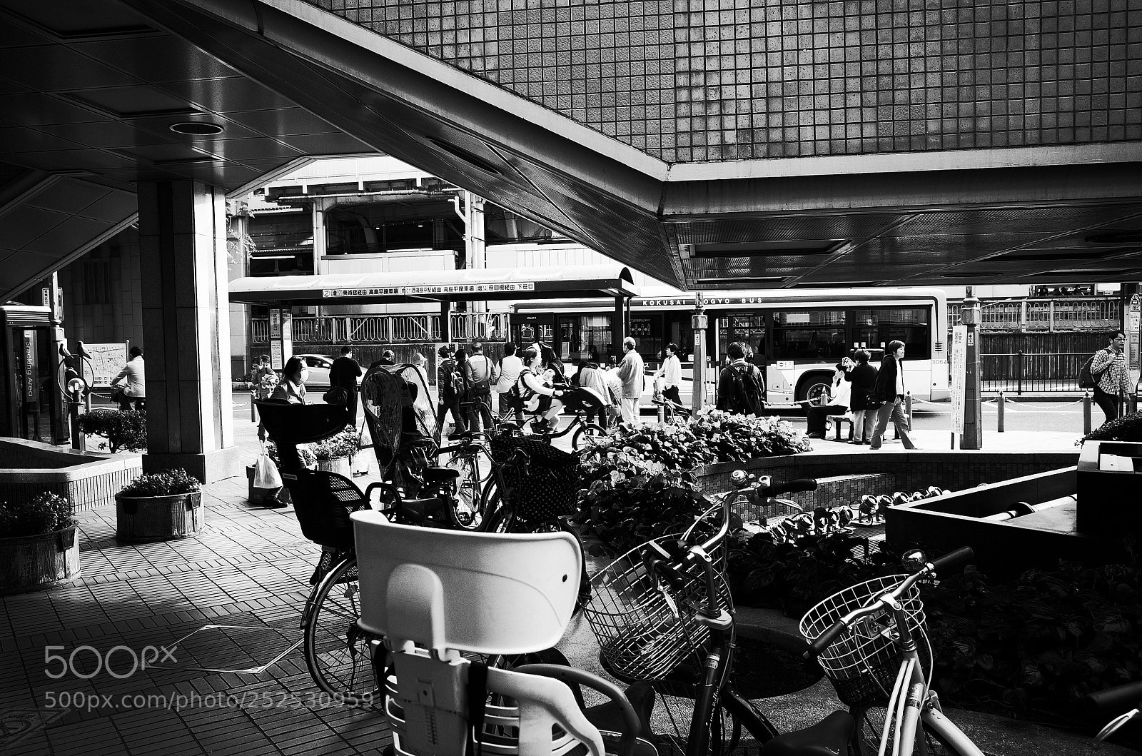 Ricoh GR II sample photo. Street photography