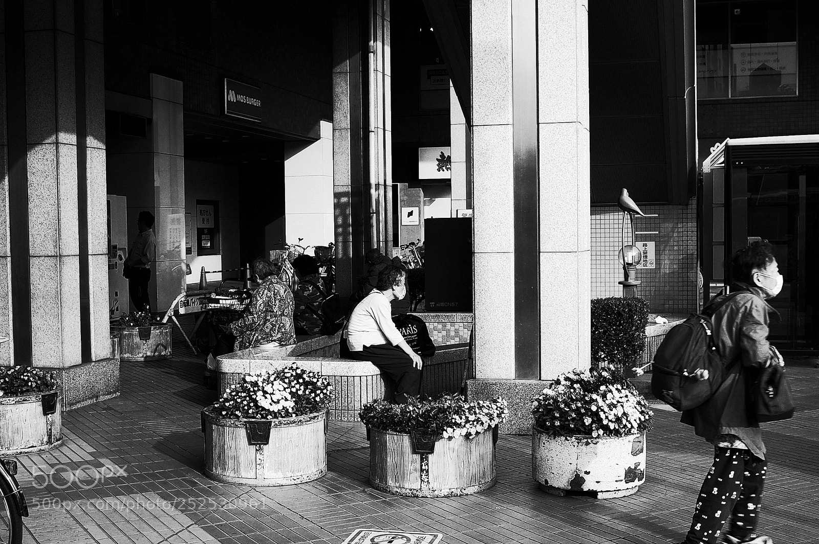 Ricoh GR II sample photo. Street photography