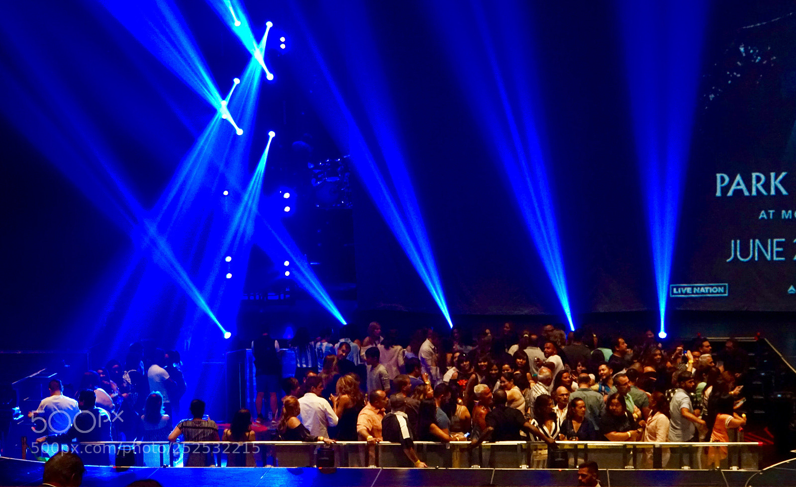 Sony a7 sample photo. Show about to begin photography