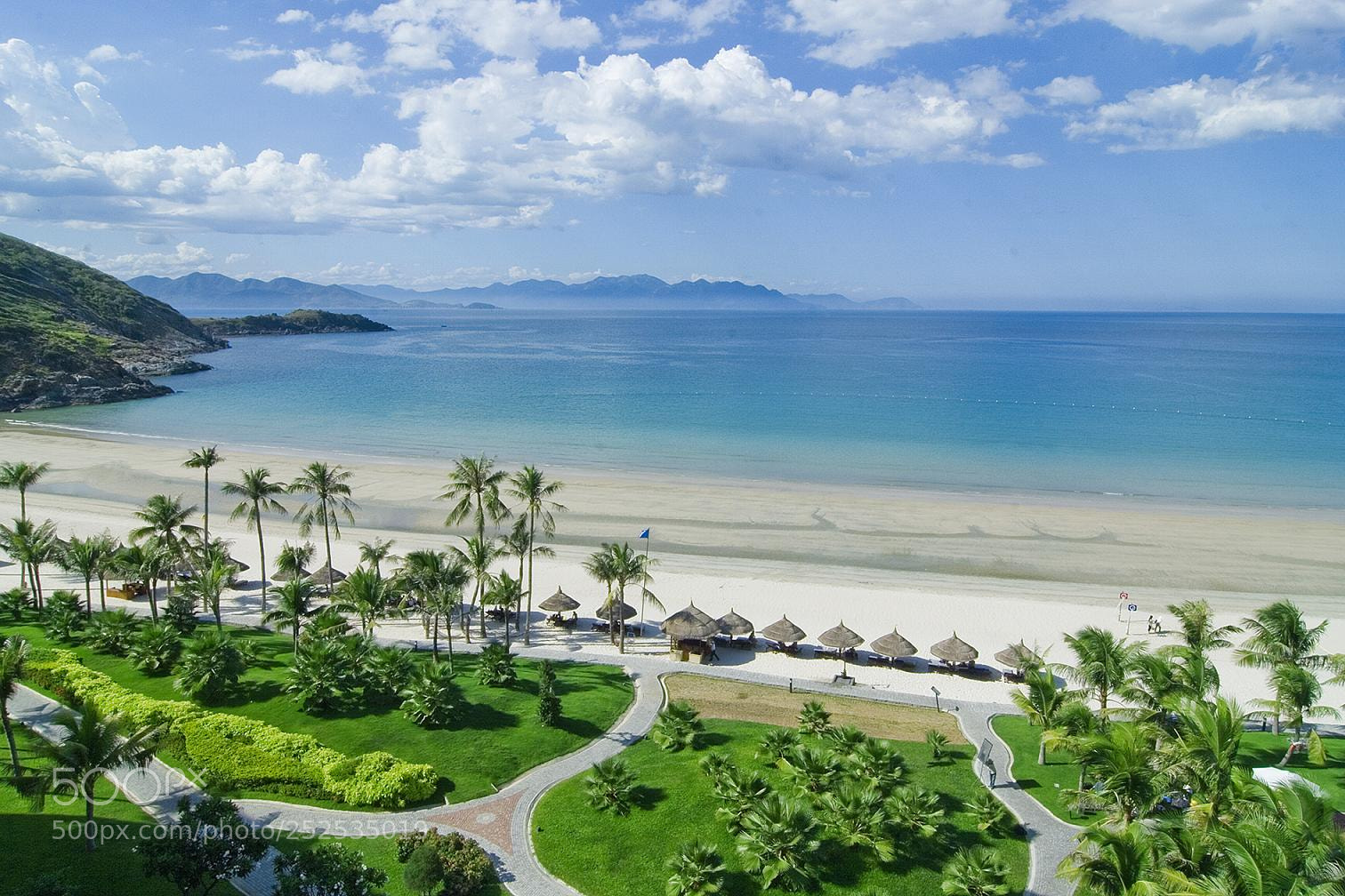 Canon EOS 20D sample photo. Du lich nha trang photography