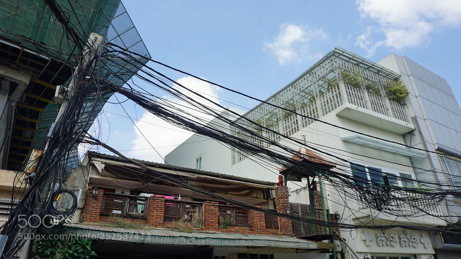 Sony a6000 sample photo. Building in phnom penh photography