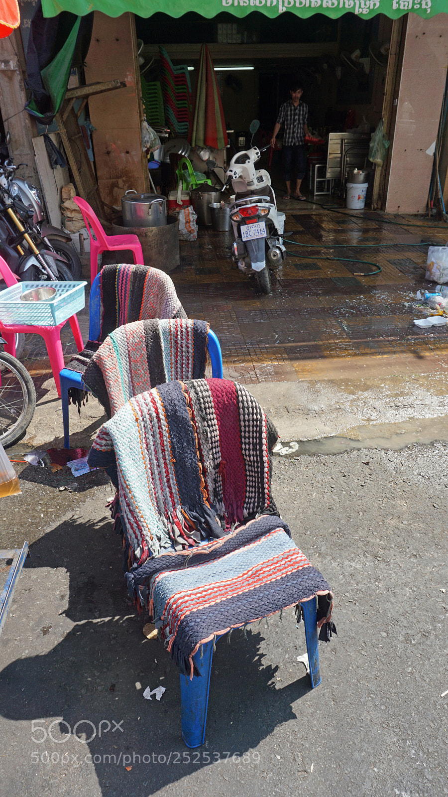 Sony a6000 sample photo. Building in phnom penh photography