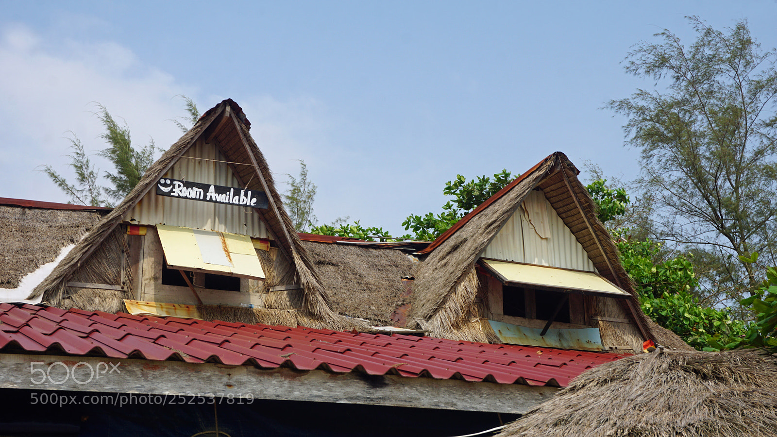 Sony a6000 sample photo. Wooden houses in otres photography