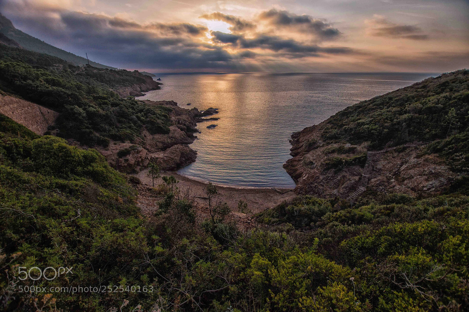 Sony SLT-A58 sample photo. Esterel photography