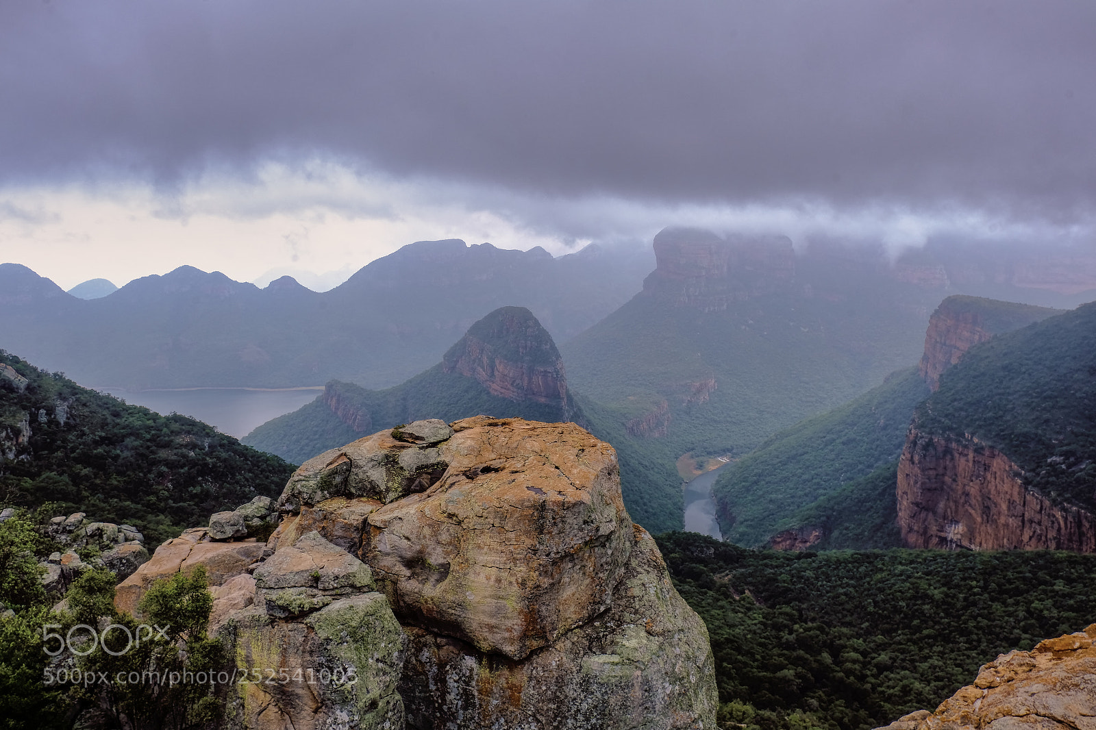 Fujifilm X-T2 sample photo. Canyon emerging photography