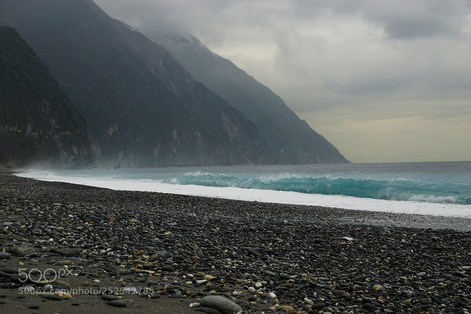 Sony DT 16-50mm F2.8 SSM sample photo. Cutting-edge photography