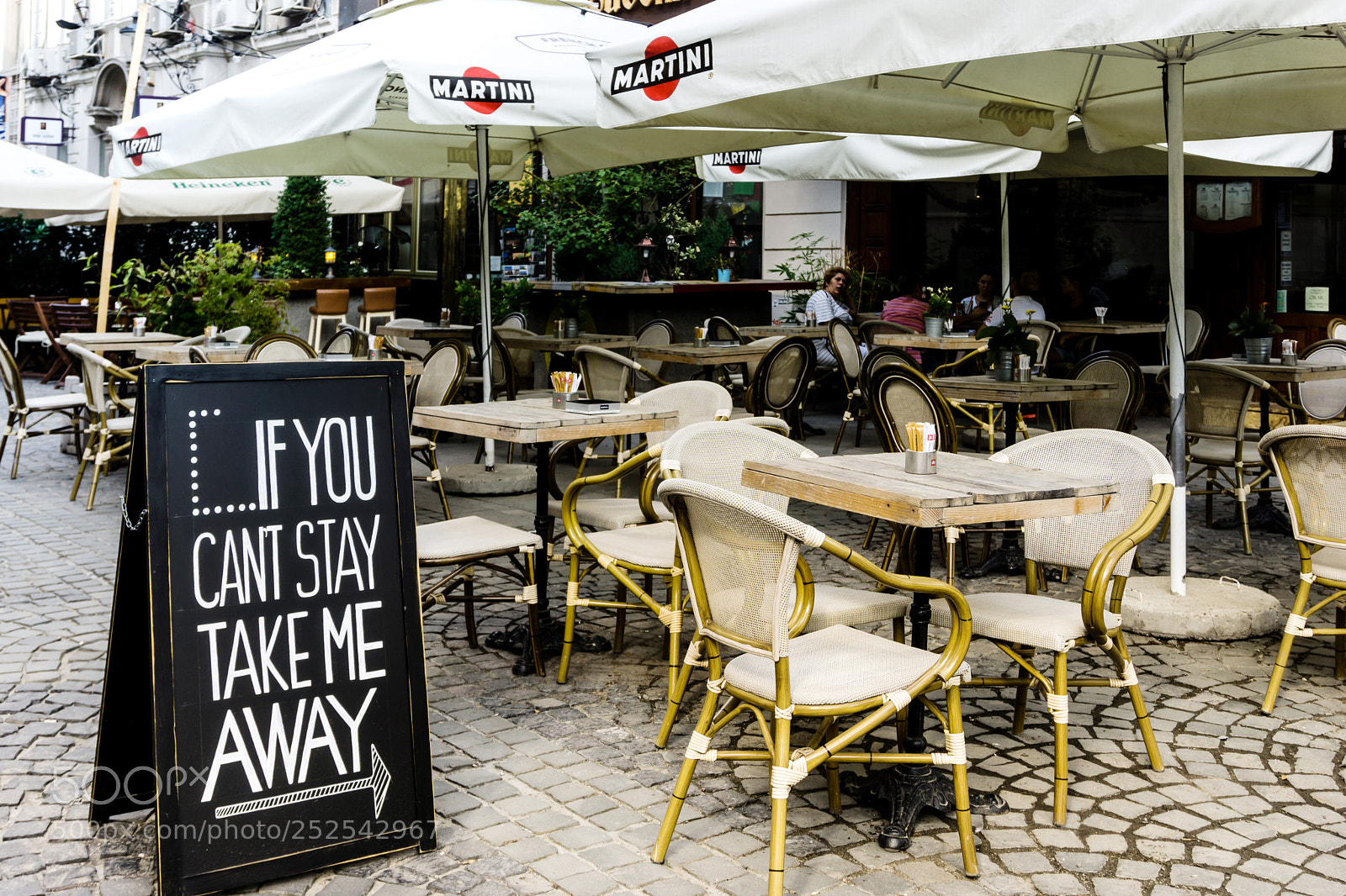 Sony a6000 sample photo. Bucharest, romania - august photography