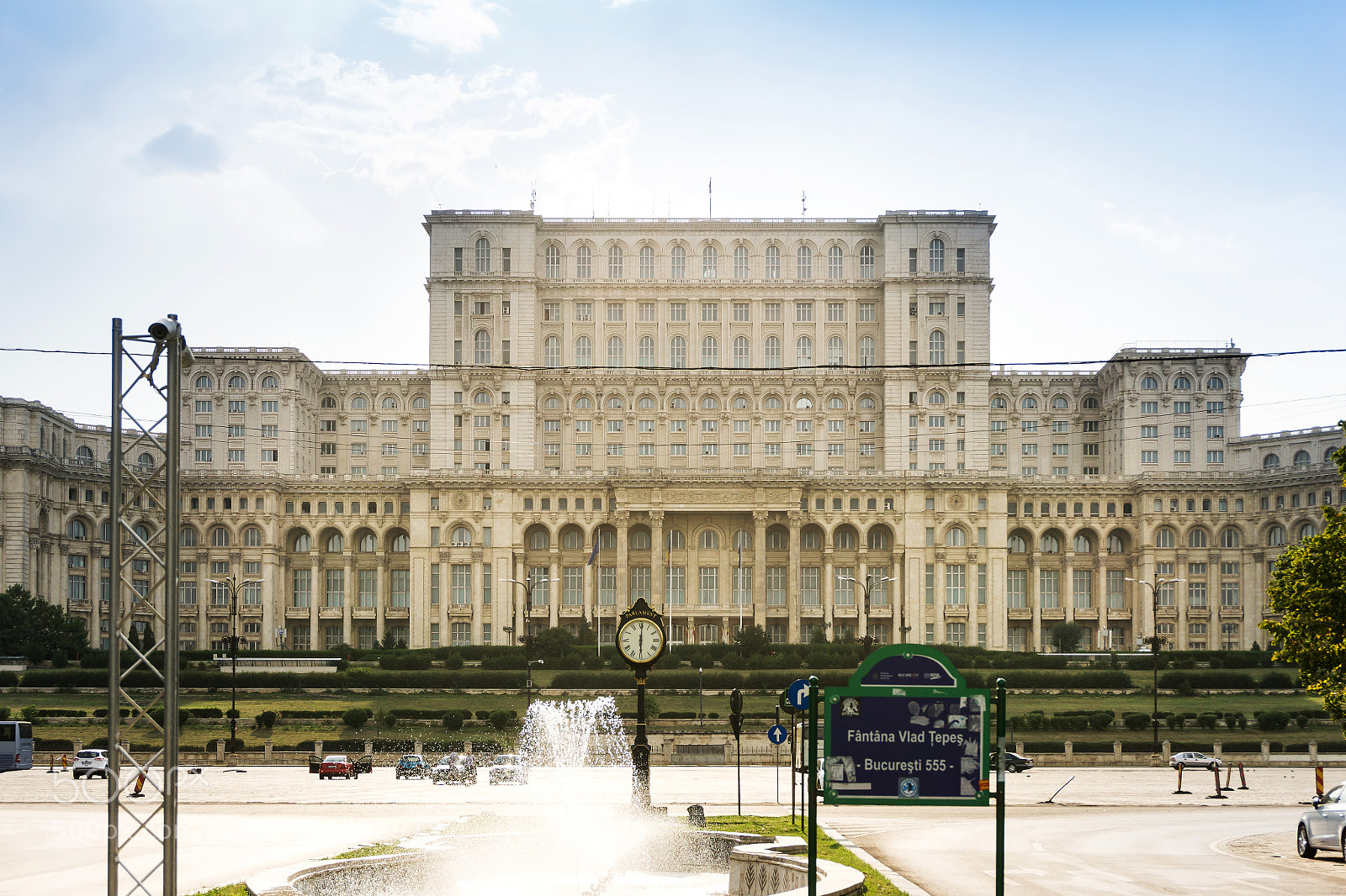 Sony a6000 sample photo. Bucharest, romania - august photography