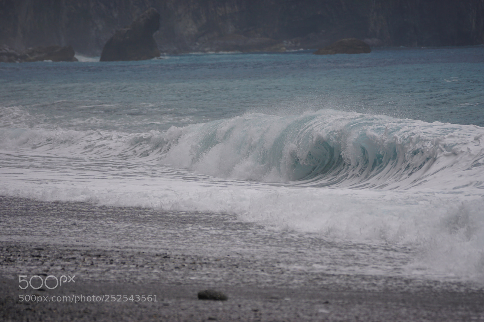Sony ILCA-77M2 sample photo. Whirly wave photography