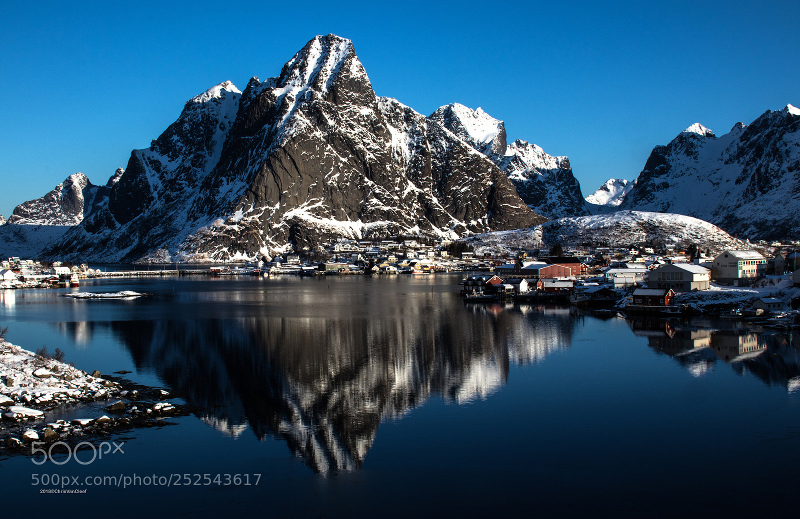 Canon EOS M5 sample photo. Reine, lofoten photography