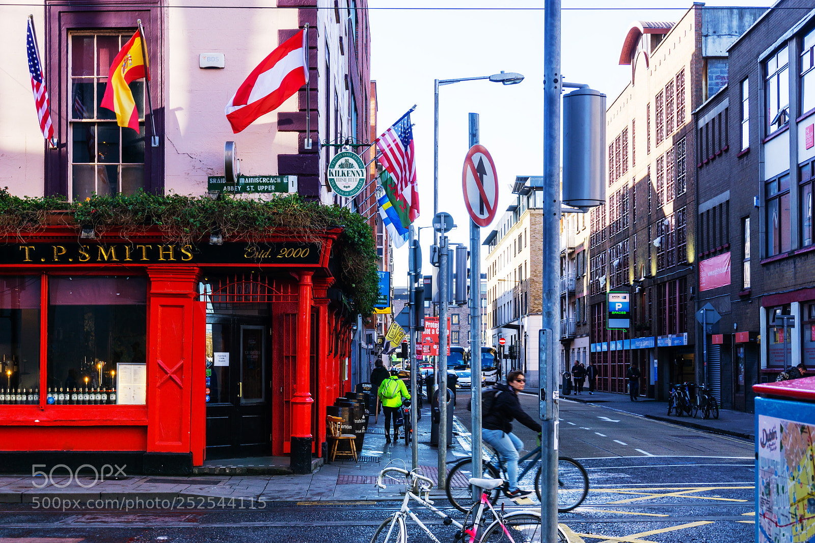 Sony a6000 sample photo. Dublin, ireland - march photography