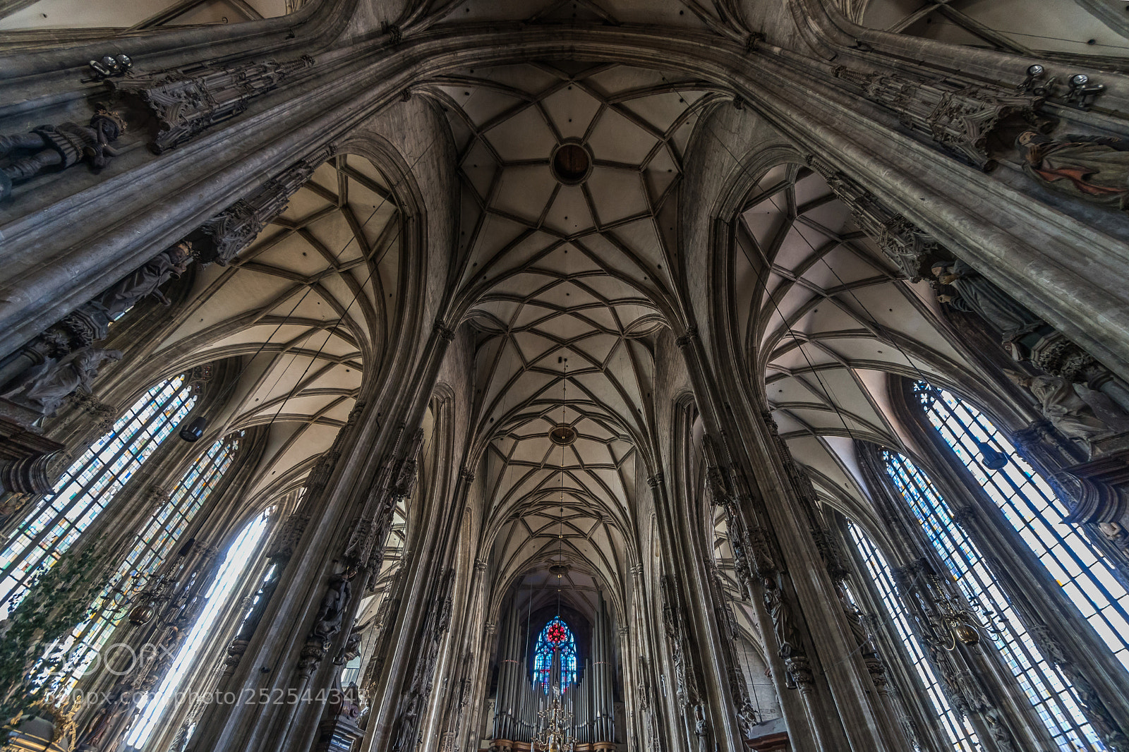 Sony a6300 sample photo. Stephansdom i photography