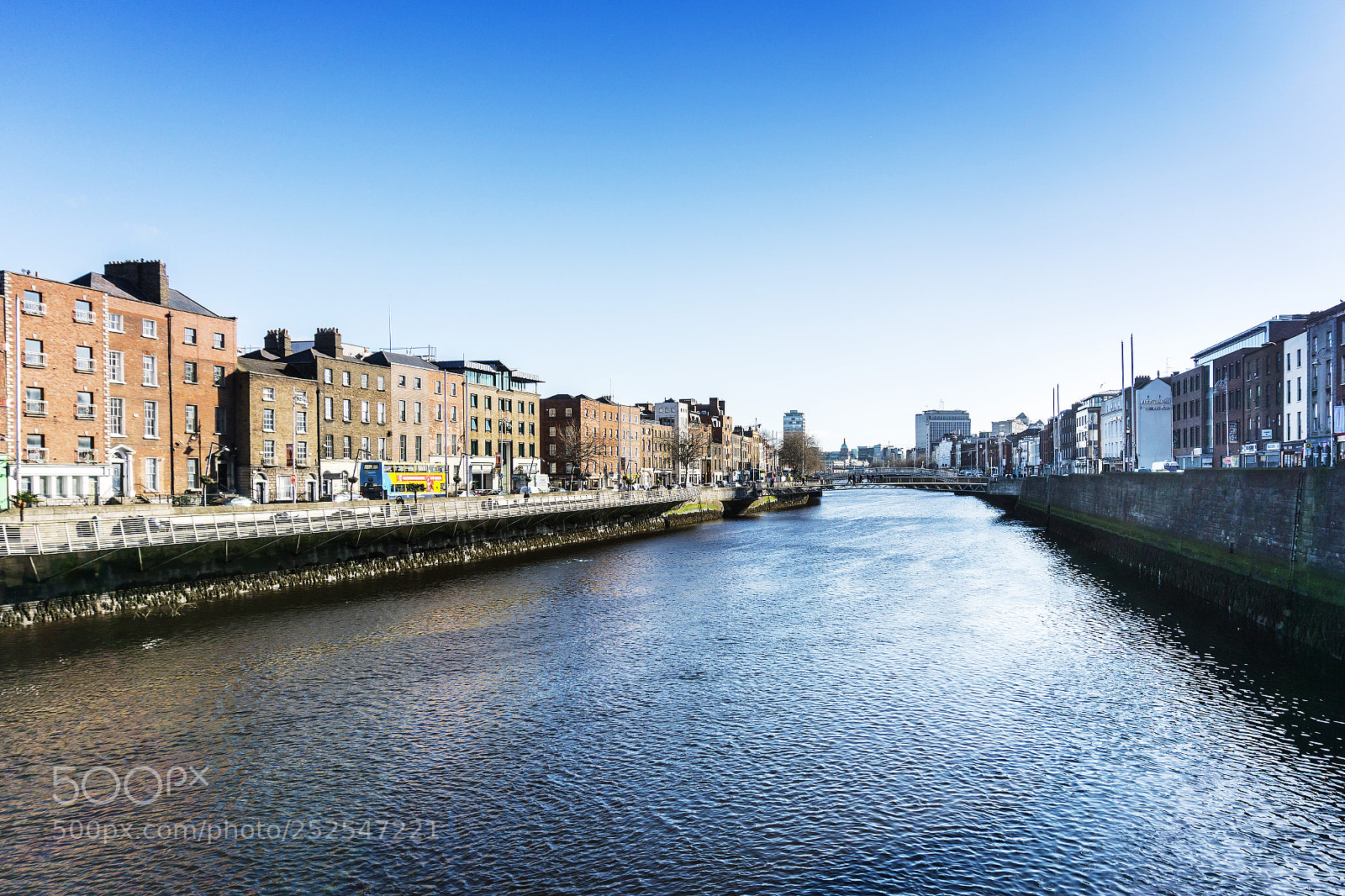 Sony a6000 sample photo. Dublin, ireland - march photography