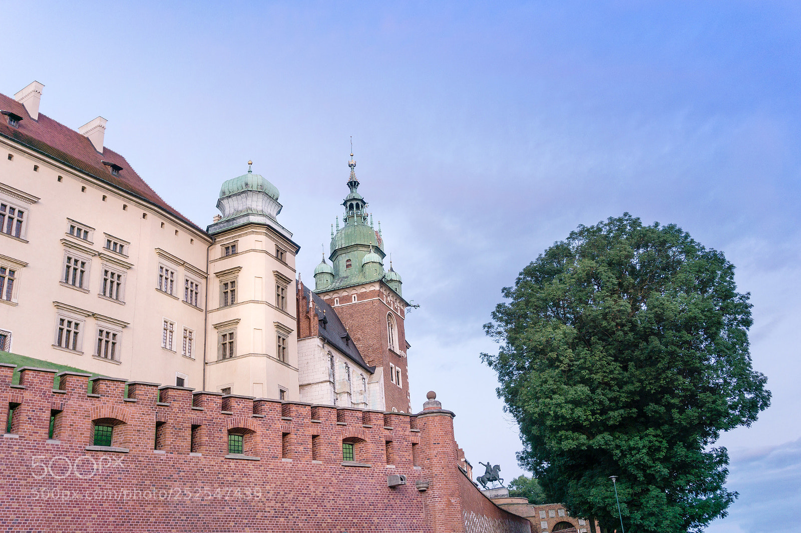 Sony a6000 sample photo. Antique building view in photography