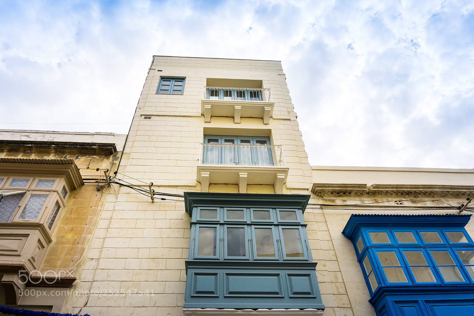 Sony a6000 sample photo. Antique city building in photography