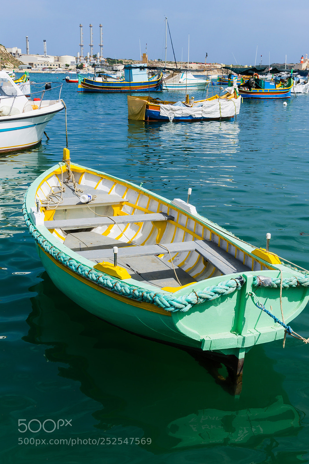 Sony a6000 sample photo. Mediterranean traditional colorful boats photography